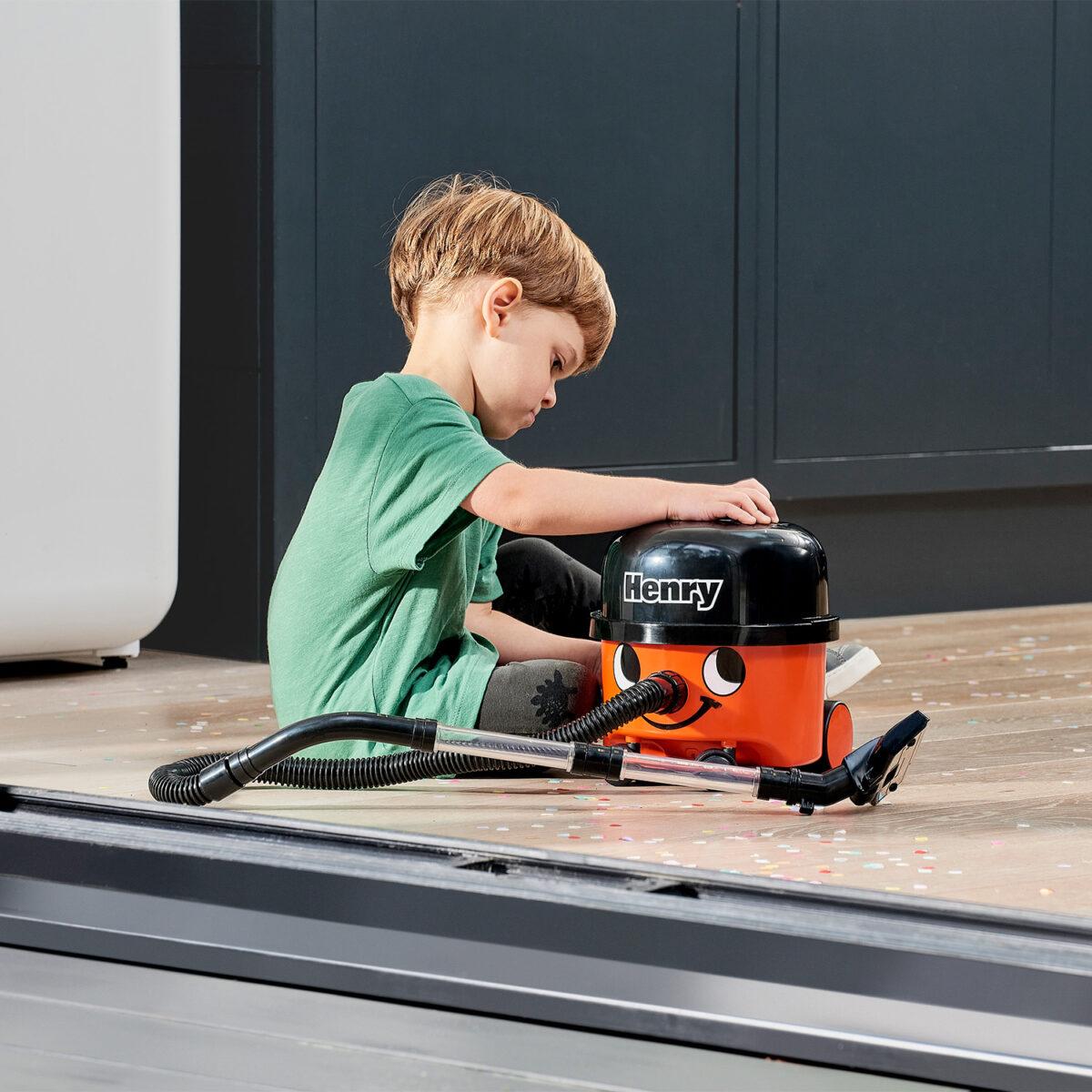Henry Vacuum Cleaner Casdon henry-vacuum-cleaner-casdon